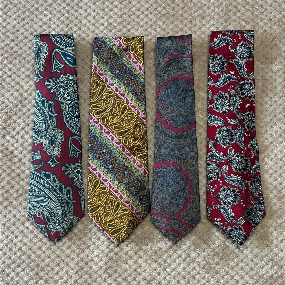 Bundle of 4 Paisley Patterned Ties